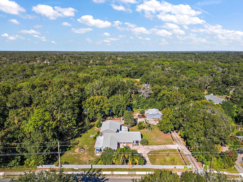 1661 Votaw Rd, Apopka, FL à vendre - Photo de l’immeuble – Image 2 sur 16