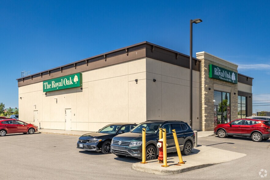 6160 Hazeldean Rd, Stittsville, ON à vendre - Photo de l’immeuble – Image 2 sur 3