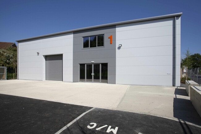 Plus de détails pour Faraday Rd, Swindon - Industriel/Logistique à vendre