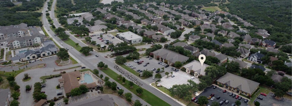 20650 Stone Oak Pky, San Antonio, TX à louer - Photo de l’immeuble – Image 3 sur 5