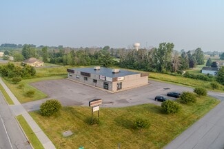 Plus de détails pour 72 Champlain St, Rouses Point, NY - Local commercial à vendre