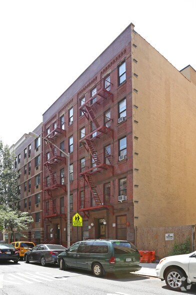 302 W 148th St, New York, NY à vendre - Photo de l’immeuble – Image 2 sur 4