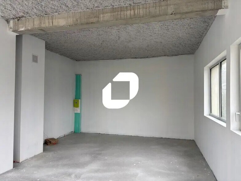 Local commercial dans Eysines à louer - Photo intérieure – Image 3 sur 9