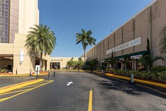 Plus de détails pour 777 NW 72nd Ave, Miami, FL - Local commercial à vendre