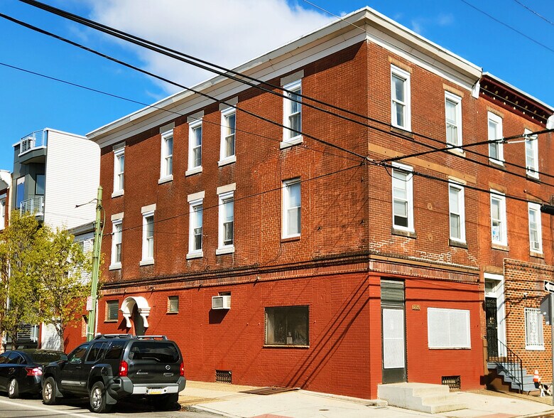 1550 S 15th St, Philadelphia, PA à louer - Photo de l’immeuble – Image 1 sur 10