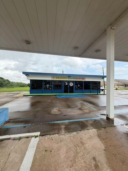 1104 N Virginia St, Port Lavaca, TX à vendre - Photo de l’immeuble – Image 2 sur 4