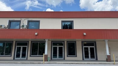 5825 66th St N, Saint Petersburg, FL à louer Photo intérieure– Image 1 sur 5