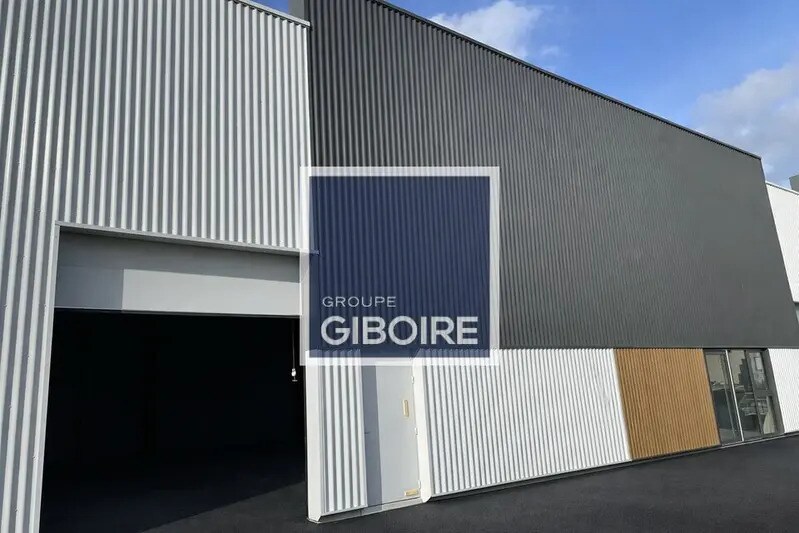Industriel/Logistique dans La Mézière à louer - Photo de l’immeuble – Image 3 sur 10