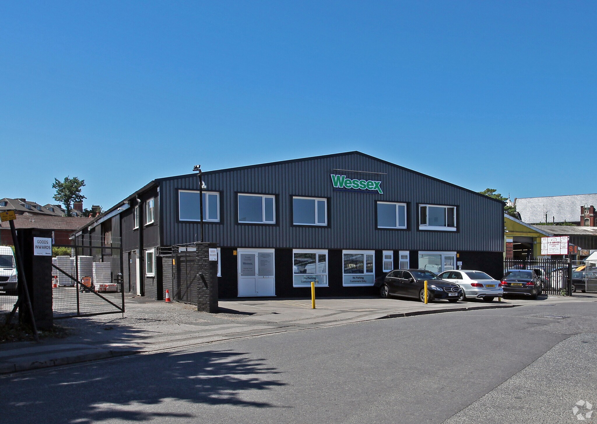 6-18 Empress Rd, Southampton à louer Photo principale– Image 1 sur 3