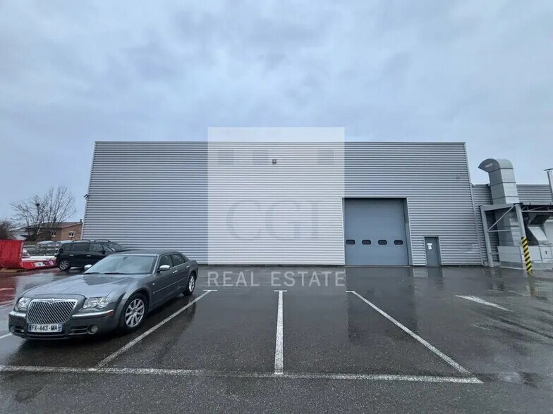 Bureau dans Villeurbanne à louer - Photo de l’immeuble – Image 2 sur 9