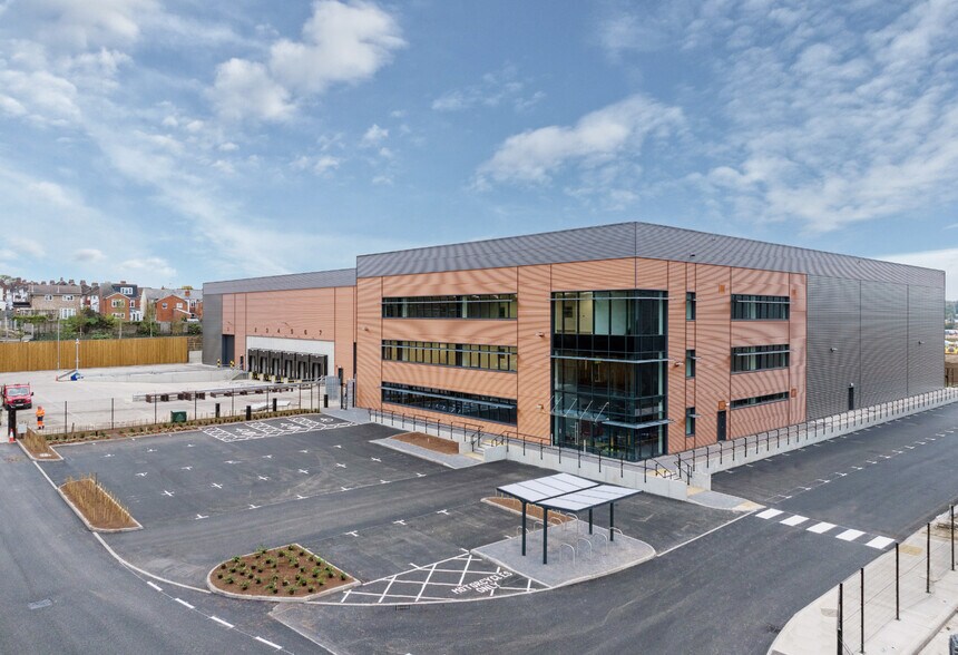 Unit 3 Catalyst Park, Coronation Rd, Birmingham à louer - Photo principale – Image 1 sur 2