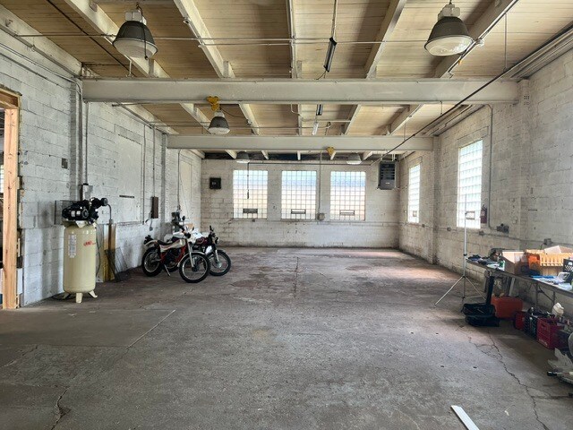 1353 E 171st St, Cleveland, OH à louer - Photo de l’immeuble – Image 3 sur 4