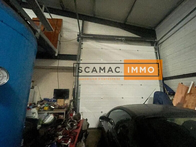 Bureau dans Cheptainville à louer - Photo intérieure – Image 2 sur 4