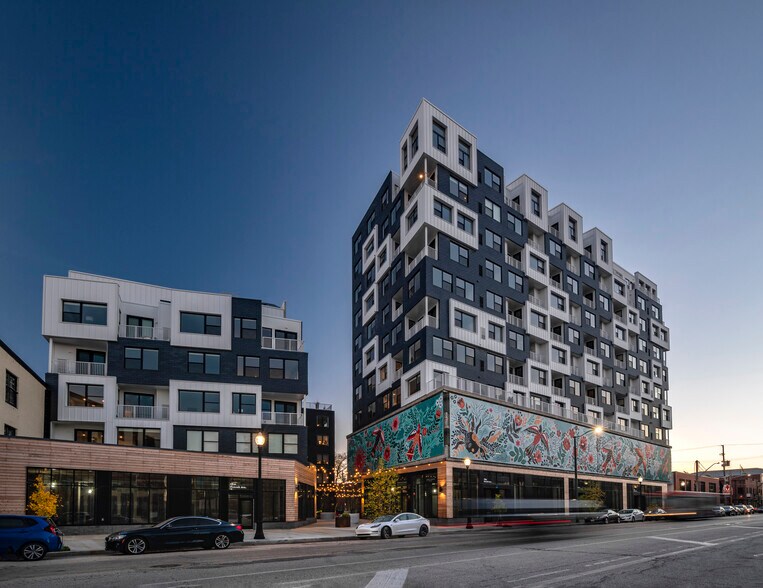 2875 Detroit Ave, Cleveland, OH à louer - Photo de l’immeuble – Image 2 sur 14
