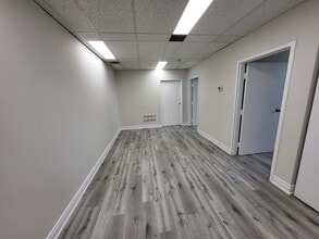 991-1025 Finch Ave W, Toronto, ON à louer Photo intérieure– Image 1 sur 10