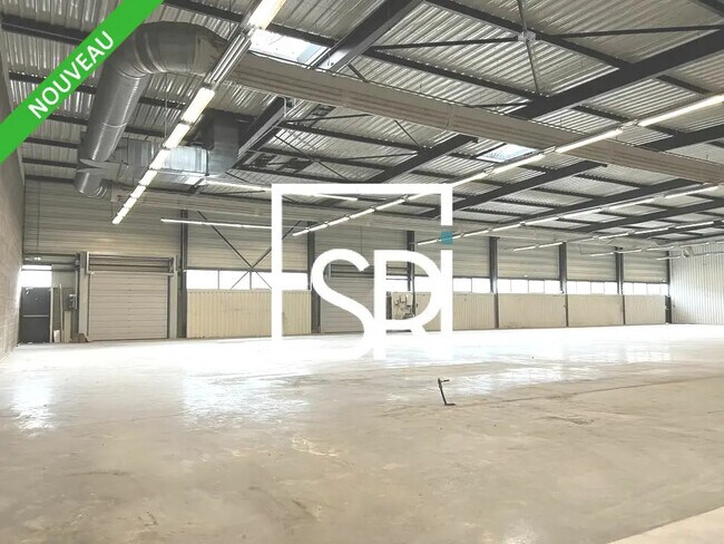 Plus de détails pour Industriel/Logistique à louer