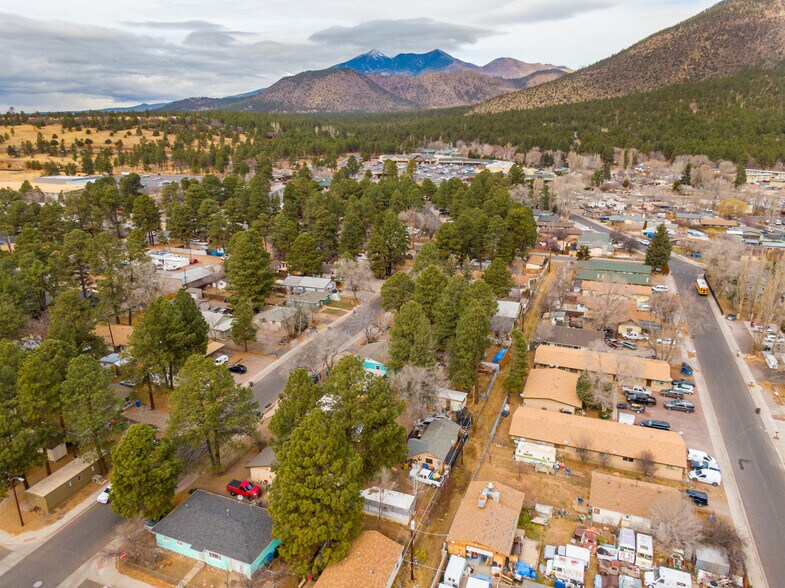2708 N Center St, Flagstaff, AZ à vendre - Photo de l’immeuble – Image 2 sur 5