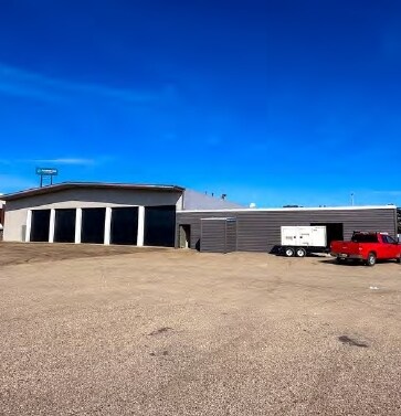 3737 E Cork St, Kalamazoo, MI à louer - Photo de l’immeuble – Image 2 sur 4