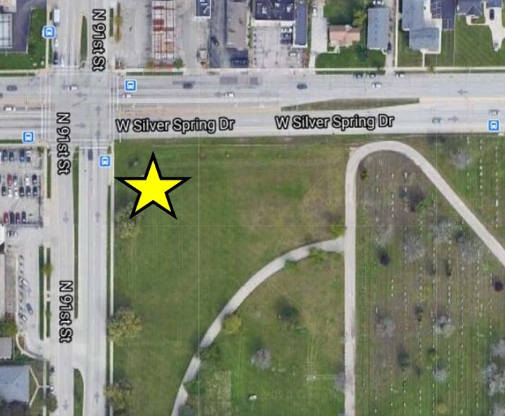 91st St & W Silver Spring Dr, Milwaukee, WI à vendre - Photo principale – Image 1 sur 2
