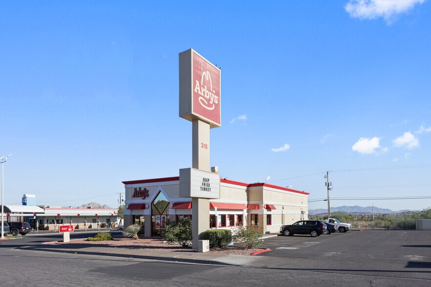 310 S Boulder Hwy, Henderson, NV à louer - Photo de l’immeuble – Image 3 sur 53