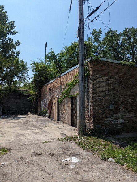 5821 S Ada St, Chicago, IL à vendre - Photo de l’immeuble – Image 3 sur 4
