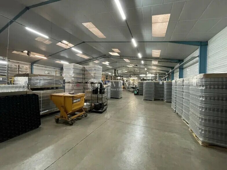 Industriel/Logistique dans Pompignac à louer - Photo de l’immeuble – Image 2 sur 6