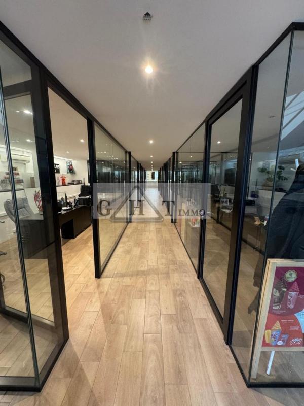 Bureau dans Joinville-le-Pont à vendre Photo intérieure– Image 1 sur 12