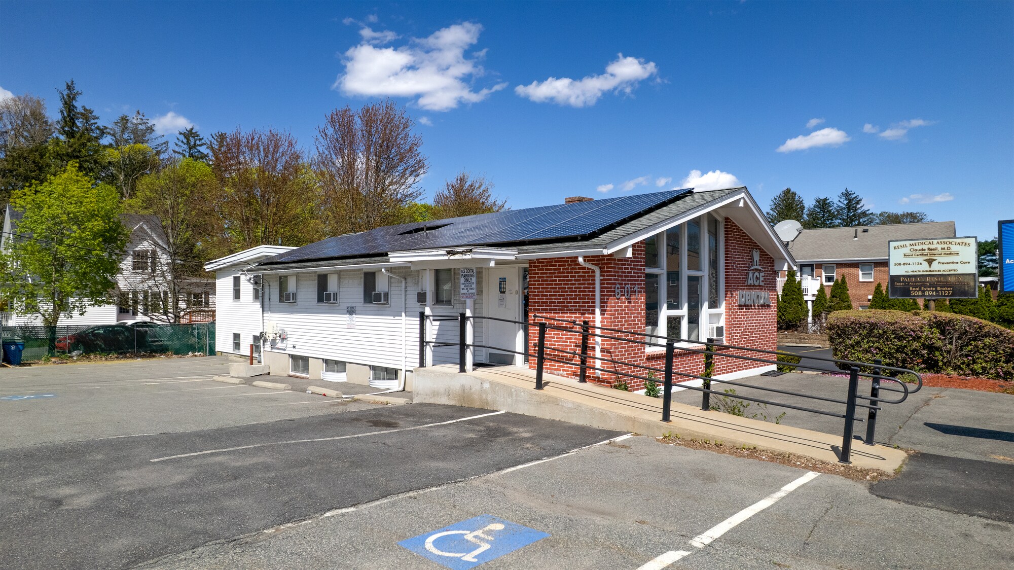 599-601 Pleasant St, Brockton, MA à vendre Photo principale– Image 1 sur 15