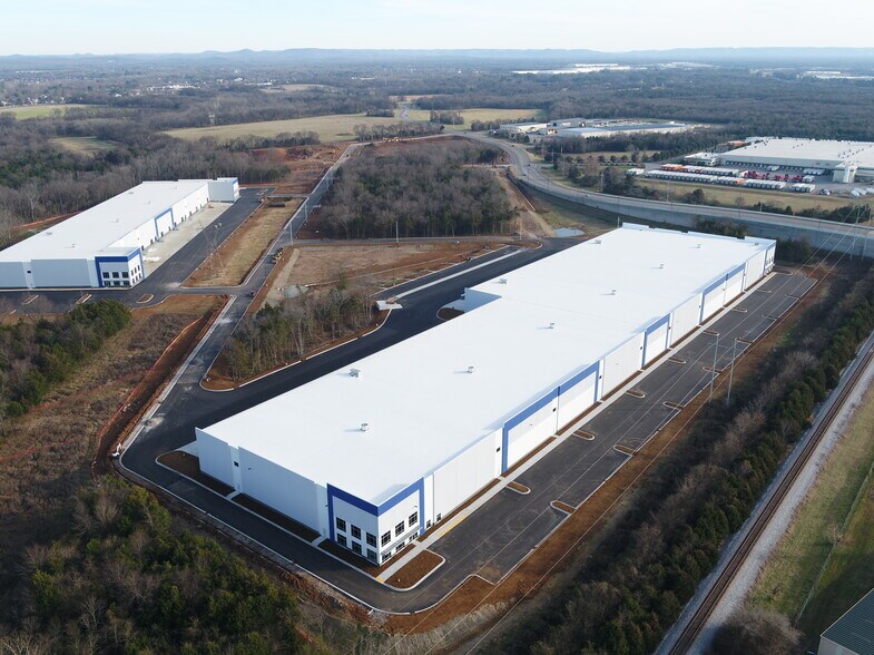 315 W Rutherford Blvd, Murfreesboro, TN à louer - Photo principale – Image 1 sur 19