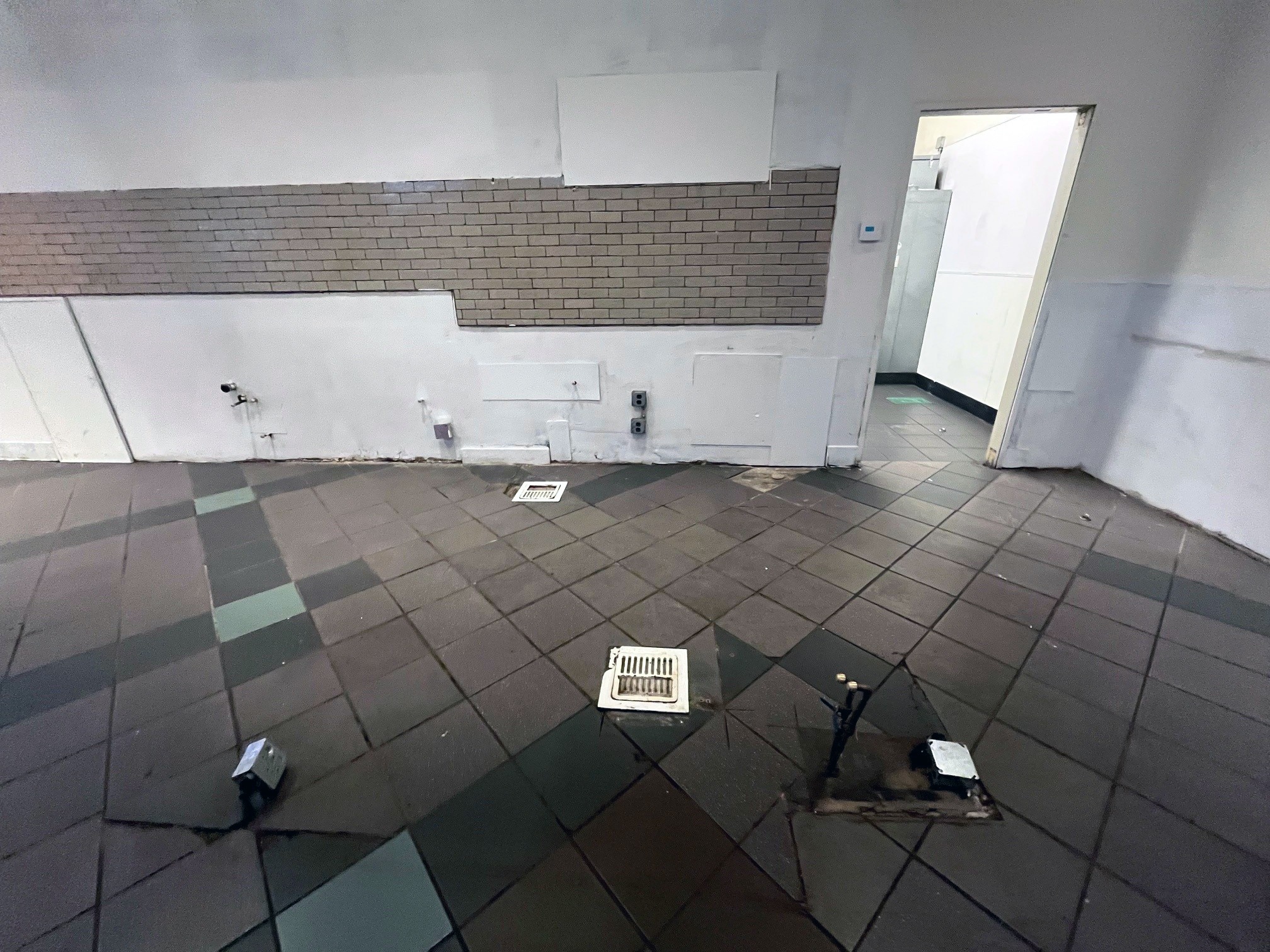 2-18 NE 28th Ave, Portland, OR à louer Photo intérieure– Image 1 sur 7