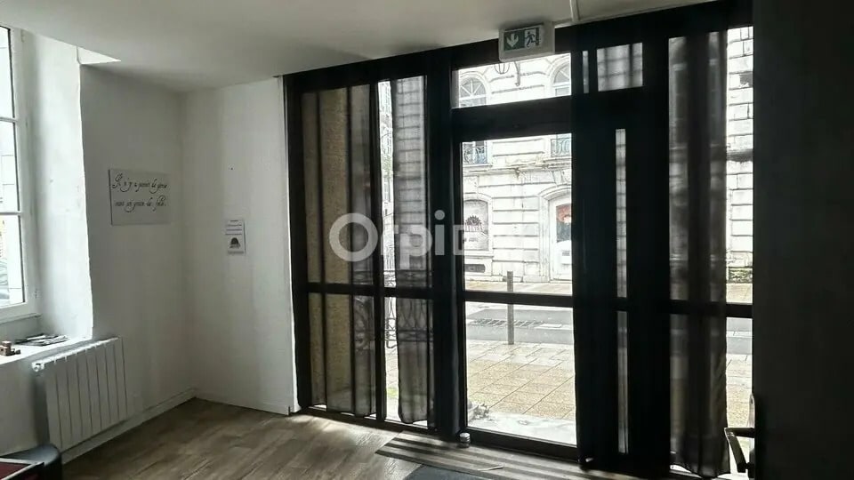 Local commercial dans Pau à louer - Photo intérieure – Image 2 sur 8