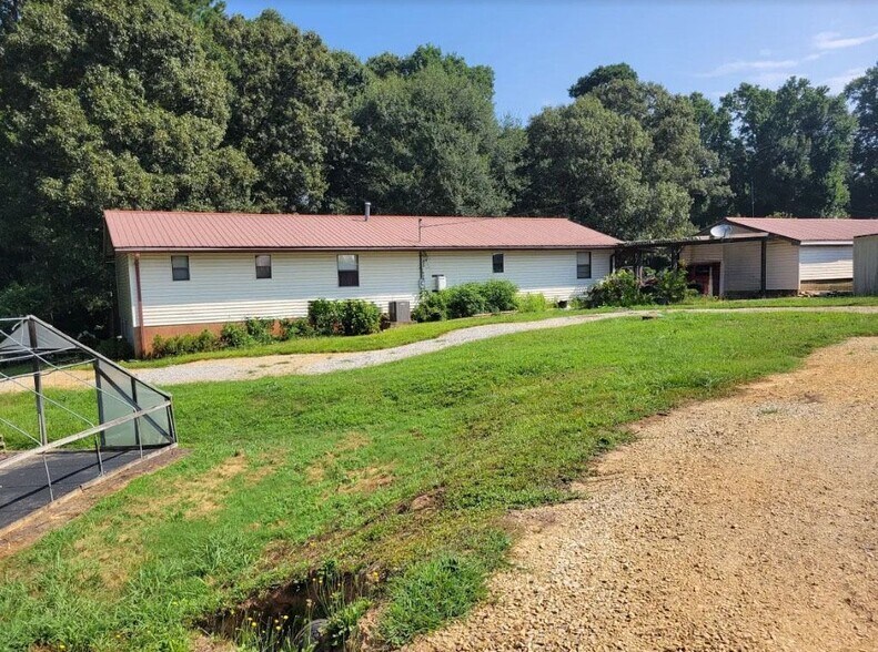 65 Hill St, Lavonia, GA à vendre - Photo de l’immeuble – Image 3 sur 6