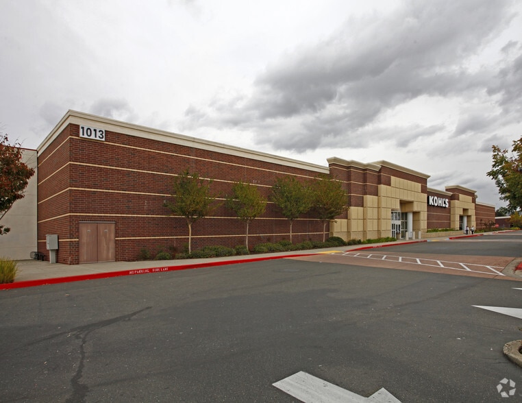 1013 Riley St, Folsom, CA à louer - Photo principale – Image 1 sur 4