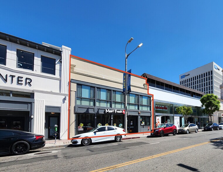 10923 Weyburn Ave, Los Angeles, CA à louer - Photo de l’immeuble – Image 2 sur 4