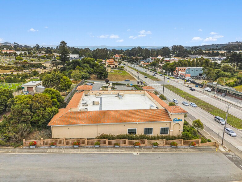 1055 El Camino Real, Colma, CA à vendre - Photo de l’immeuble – Image 3 sur 7
