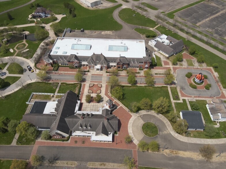 5805 Raiders Rd, Frazeysburg, OH à vendre - Photo de l’immeuble – Image 3 sur 5