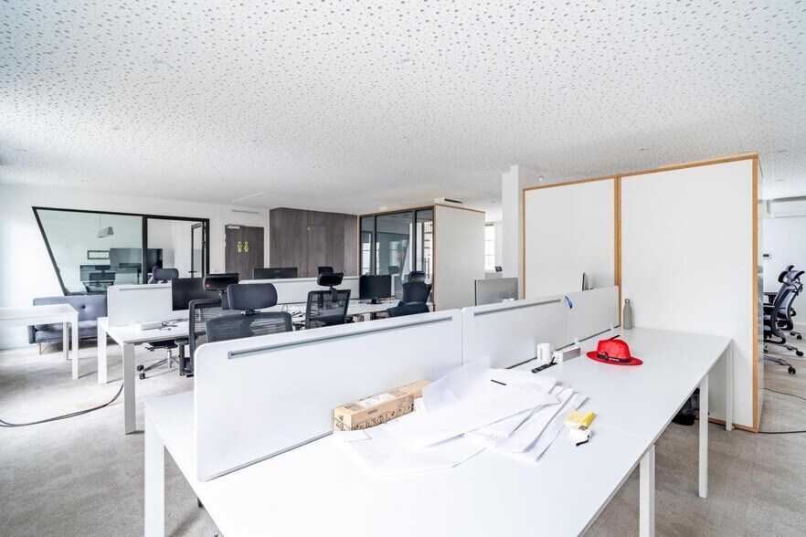 Bureau dans Paris à louer - Photo de l’immeuble – Image 3 sur 10