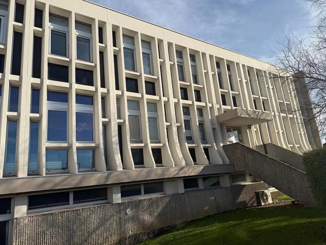 Bureau dans Yzeure à vendre Photo de l’immeuble– Image 1 sur 8