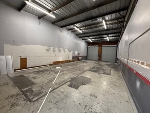 6945 Sonny Dale Dr, Melbourne, FL à louer Photo intérieure– Image 2 sur 4