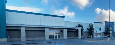 135 First Commerce Dr, Aurora, ON à louer - Photo de l’immeuble – Image 3 sur 7
