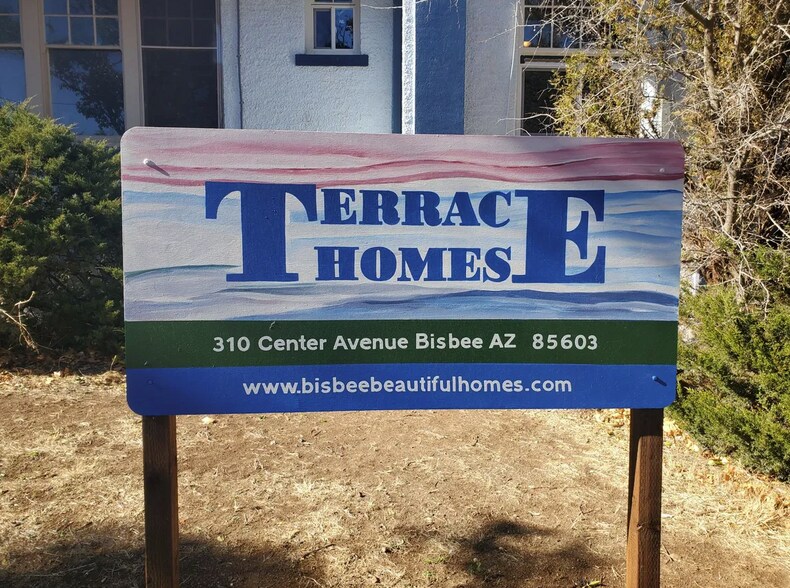 310 Center Ave, Bisbee, AZ à vendre - Photo principale – Image 1 sur 4