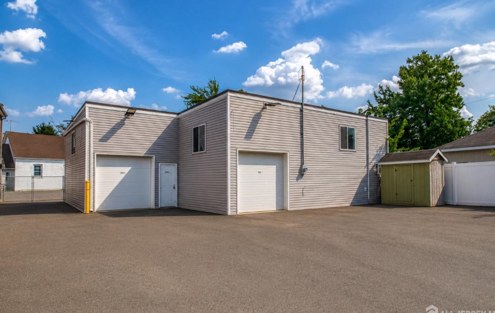 46 N Main St, Milltown, NJ à louer Photo principale– Image 1 sur 8