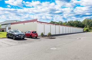 Plus de détails pour 200 Old County Cir, Windsor Locks, CT - Industriel/Logistique à louer