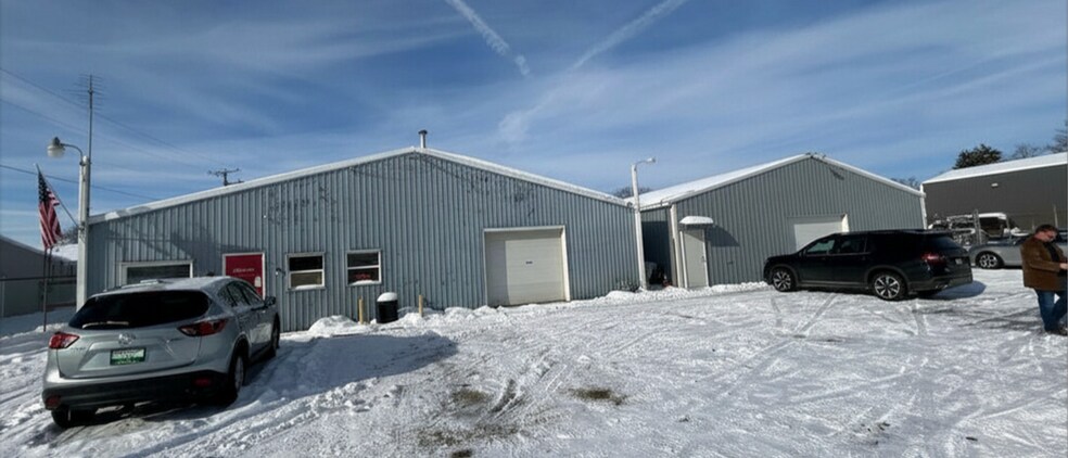 55955 Hoosier Ave, Mishawaka, IN à vendre - Photo principale – Image 1 sur 6