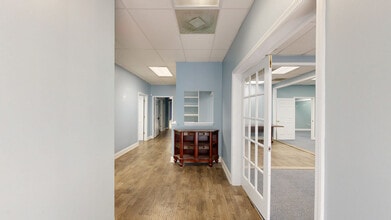 11762 Marco Beach Dr, Jacksonville, FL à louer Numérisation 3D Matterport– Image 1 sur 14