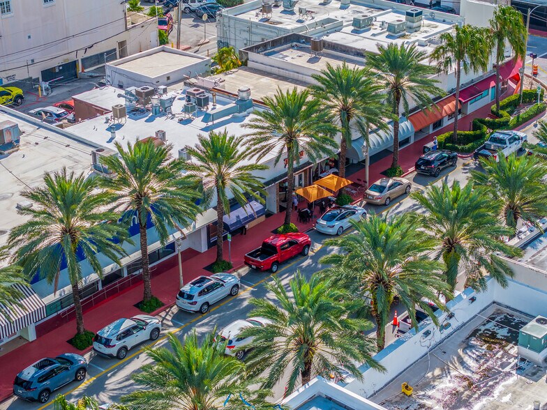 9521 Harding Ave, Surfside, FL à vendre - Photo de l’immeuble – Image 3 sur 48