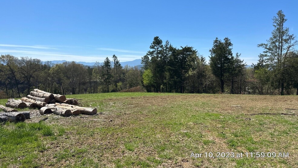 1945 Newport Hwy, Sevierville, TN à louer - Photo de l’immeuble – Image 3 sur 7