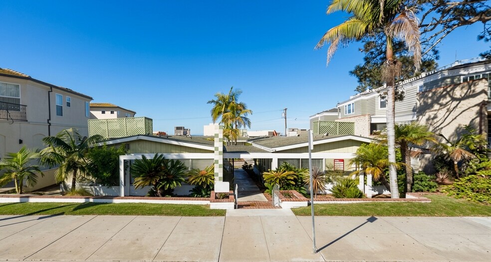 850 Prospect St, La Jolla, CA à vendre - Photo de l’immeuble – Image 1 sur 8