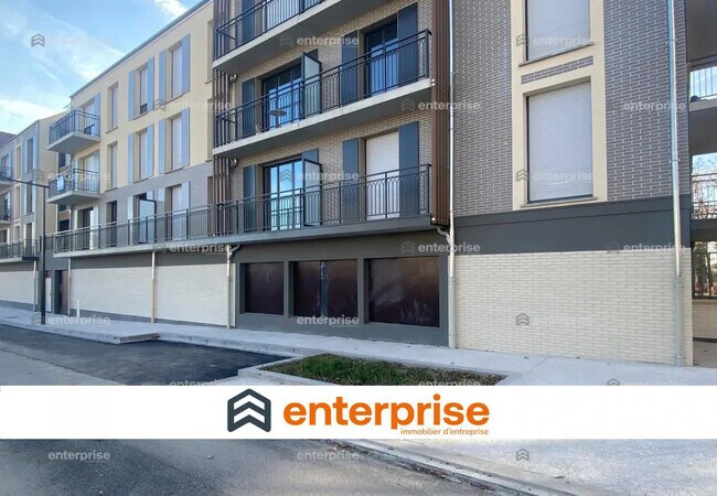 Plus de détails pour Local commercial à vendre