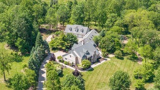 Plus de détails pour 2630 Eagle Ln, Hellertown, PA - Local d’activités à vendre
